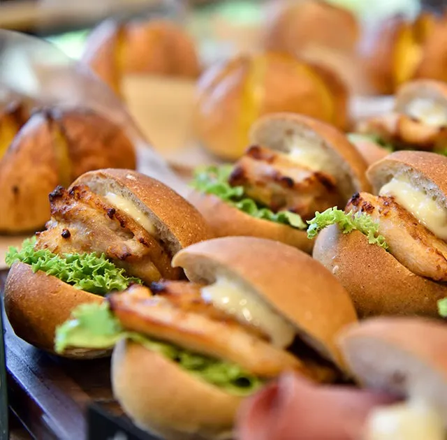 自家製バーガー